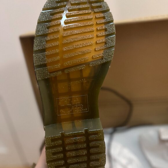 Brand New Doc Marten Women's Boots - Size 7 / 38 - Black - NWT - Picture 2 of 4